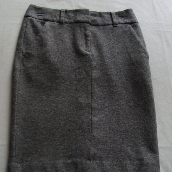 ANN TAYLOR LOFT Medium-Light Gray Soft Knit PENCIL Skirt Sz 2 - Picture 1 of 6